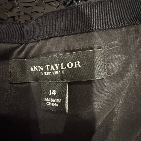 Ann Taylor Women’s Black Sequin Above Knee Length Skirt Size 14 - Picture 6 of 6